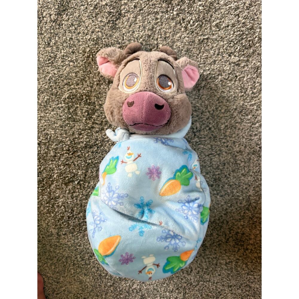 Disney Parks Frozen baby Sven with blanket pouch
